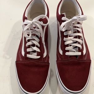 VANS OLD SKOOL LOW SHOES